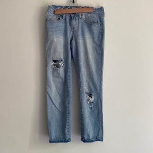 Melrose and Market distressed boyfriend jeans